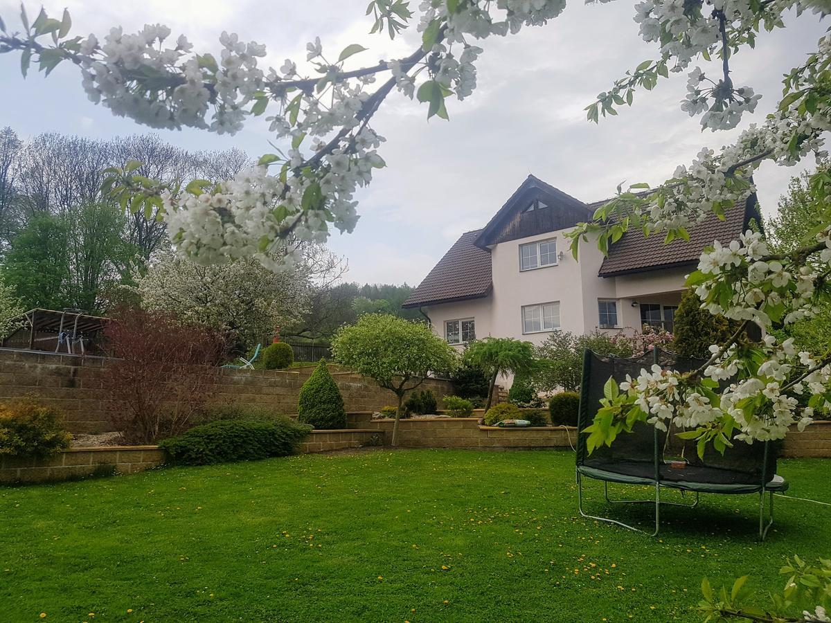 Česká Kamenice Vila Na Skalce מראה חיצוני תמונה